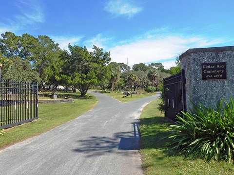 Florida Bike Trails, Cedar Key cemetery