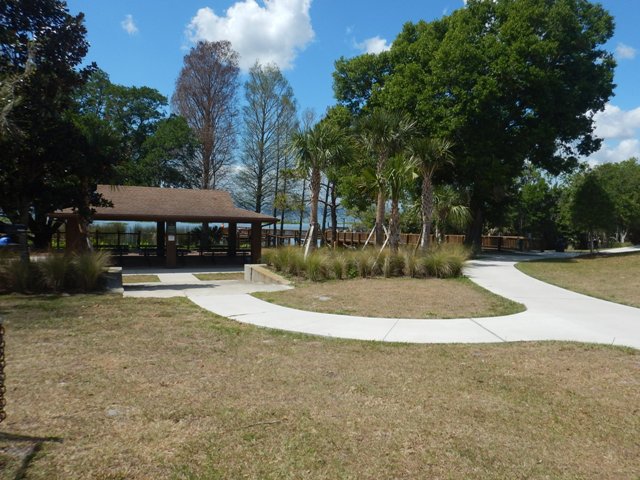 Lake Apopka Loop Trail