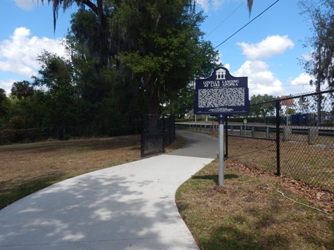 Lake Apopka Loop Trail