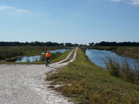 Lakeside Ranch Stormwater Treatment Area, Florida eco-biking, Lake Okeechobee