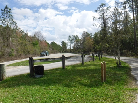 Gainesville-Hawthorne Trail, Lochloosa to Hawthorne