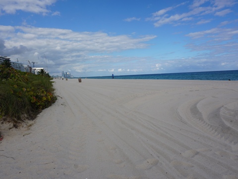 Miami Beachwalk, Surfside connector