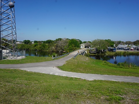 Lake Okeechobee Scenic Trail, Northeast section