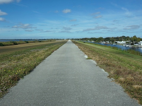 Lake Okeechobee Scenic Trail, Northeast section