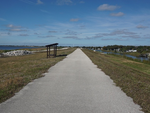 Lake Okeechobee Scenic Trail, Northeast section