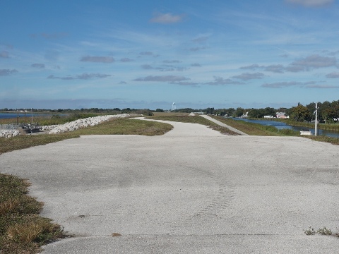Lake Okeechobee Scenic Trail, Northeast section