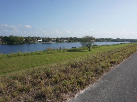 Lake Okeechobee Scenic Trail, Northeast section