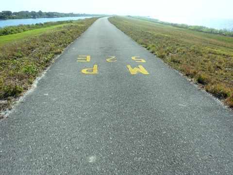 Lake Okeechobee Scenic Trail, Northeast section