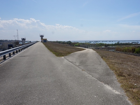 Lake Okeechobee Scenic Trail, Northeast section