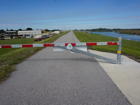 Lake Okeechobee Scenic Trail, Moore Haven