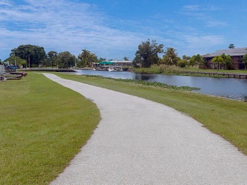 Lake Okeechobee Scenic Trail, Moore Haven