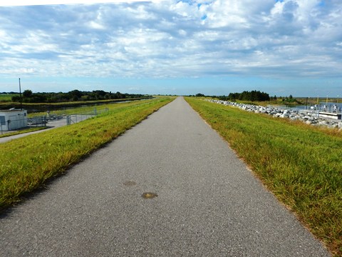 Lake Okeechobee Scenic Trail, Moore Haven