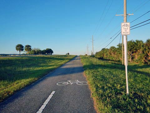 Lake Okeechobee Scenic Trail, Lakeport