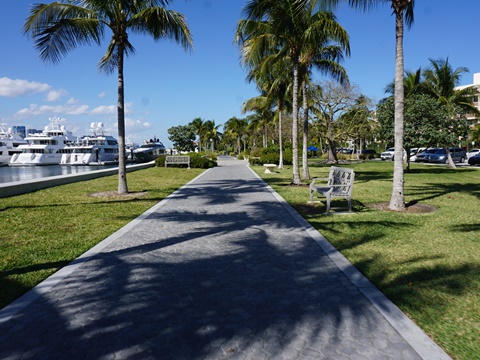 Palm Beach Lake Trail