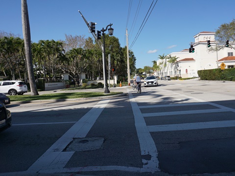 Palm Beach Lake Trail