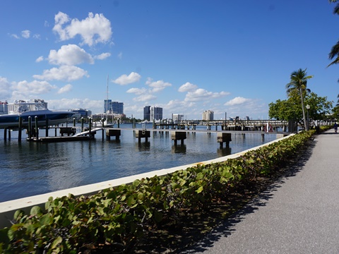 Palm Beach Lake Trail