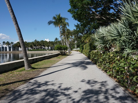 Palm Beach Lake Trail