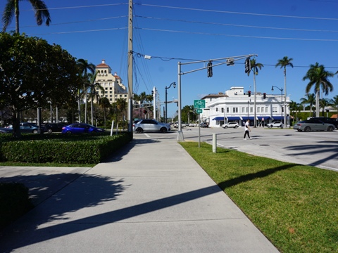 Palm Beach Lake Trail