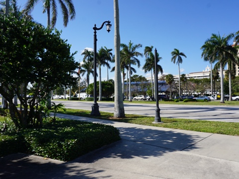 Palm Beach Lake Trail