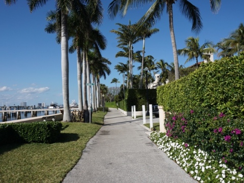 Palm Beach Lake Trail