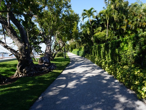 Palm Beach Lake Trail