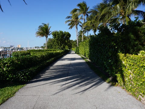 Palm Beach Lake Trail