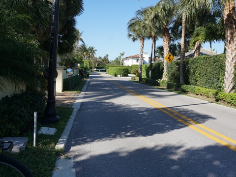 Palm Beach Lake Trail